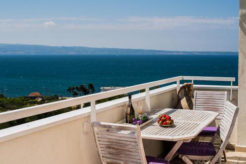  Amazing SeaView Apartment Monia, Ferienwohnung in Podstrana