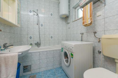 Three-Bedroom Apartment image 6