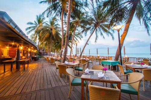 Restaurant, Regent – Chalet, Hua Hin in Cha Am Beachfront