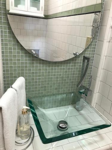 The Inn on Knowles Hill Bed & Breakfast Hotel