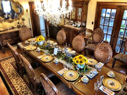 Comida y bebida, The Inn on Knowles Hill Bed & Breakfast Hotel in Sonora