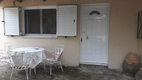  Aigeira Holidays in Egira
