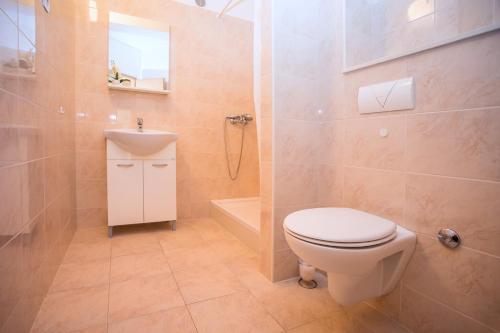 VILLA MASLINA with private 32m2Pool panoramic views on 100km coastline 12 pax - image 6