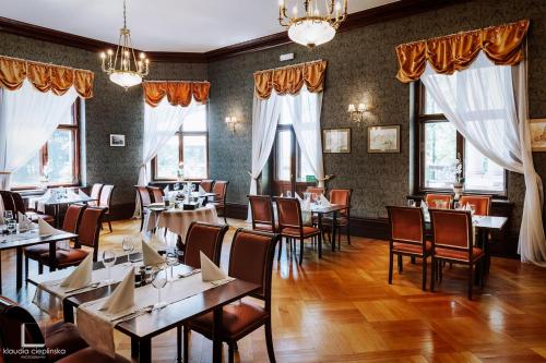 Étterem, Pałac Paulinum in Jelenia Gora Városközpont