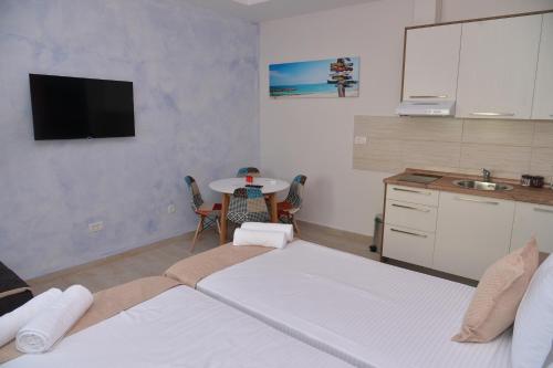 Standard Apartment image 5
