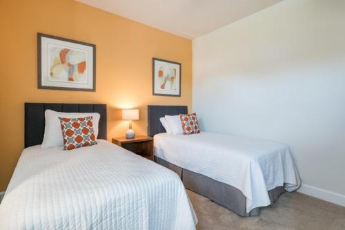 Beautiful 3 Bedroom Suites - image 3