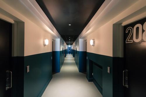 Jacobs Inn Hostel - image 11