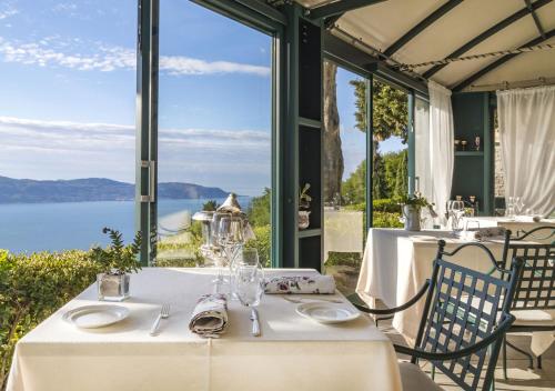 205293986 Boutique Hotel Villa Sostaga