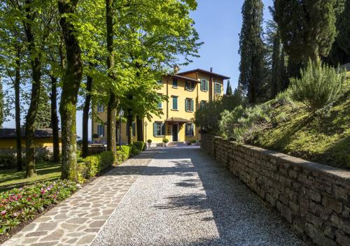 205294369 Boutique Hotel Villa Sostaga