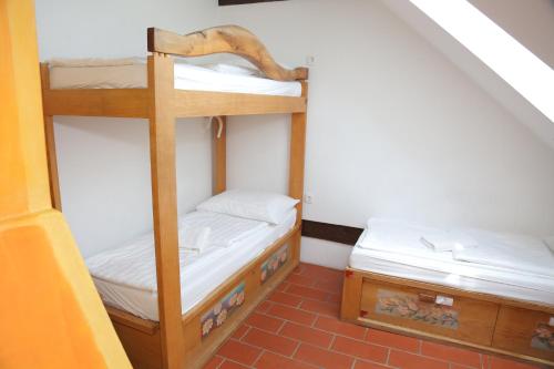 Hostel Celica – Ljubljana, NY