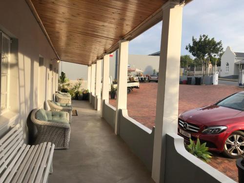 At The Loerie in คนิสนา เซ็นทรัล