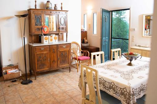  Peloponnese Luxury Residence in Psathopyrgos