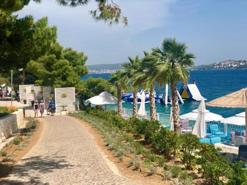  Villa Olive in Seget Vranjica