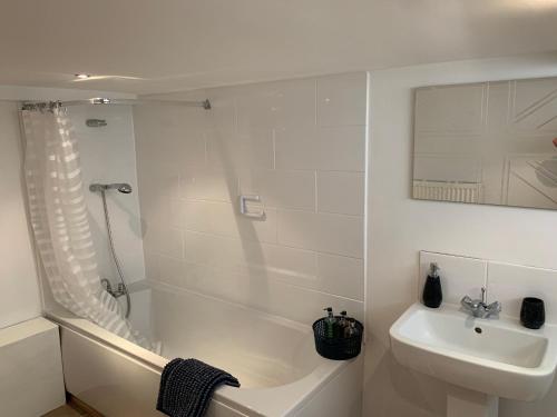 Picture of Whitby Wave Breaker Studio