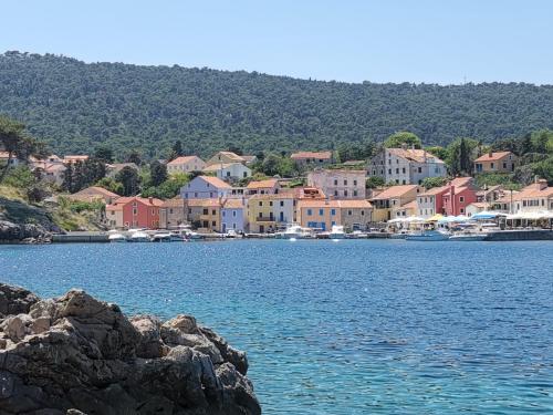 VELI LOŠINJ Rovenska 52