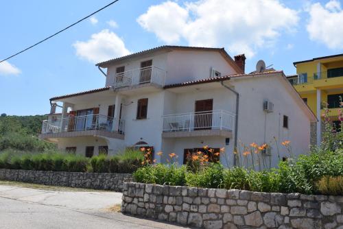  APARTMANI DARKO, Pension in Raša