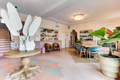 South Beach Hotel - image 3