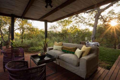 205328475 Moya Safari Villa