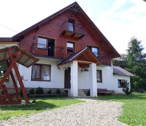 Yeva, Mykulytschyn