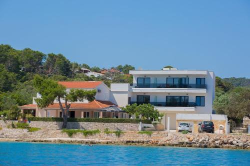 Chambre double, deluxe, vue sur la mer, balcon