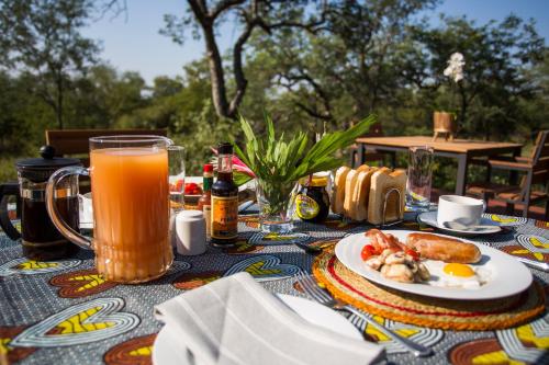 205352972 Moya Safari Villa