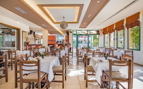 Restaurant, Oscar Hotel in Laganas