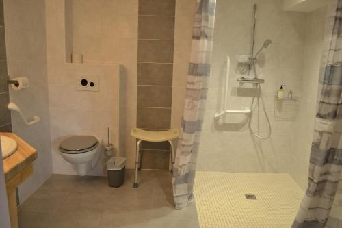 LES GALAINES - image 4