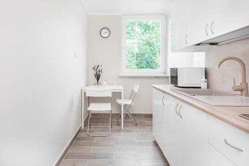 Apartments Warsaw Solidarnosci by Renters