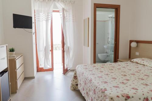 Hotel Santa Rosalia – Marina di Camerota, UT