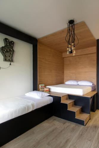 Citylinkers Suites Room Type - Triple Room with Balcony with No Pool