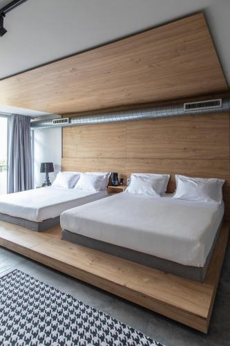 Bespoke House Athens - image 2