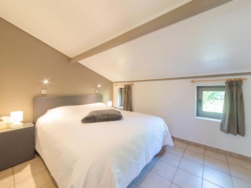  Holiday Home Noordzeepark Zeewind 2-2 in Bredene