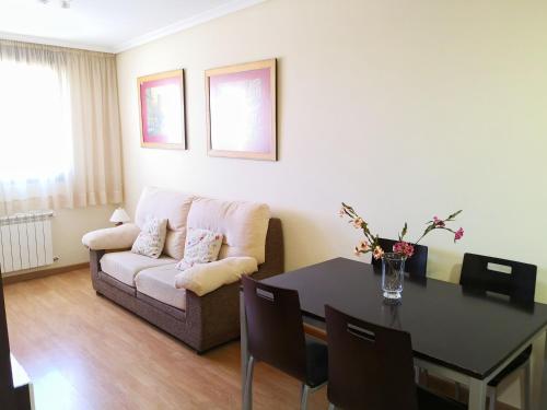  Apartamentos Cocó, Pension in Ávila bei La Serrada