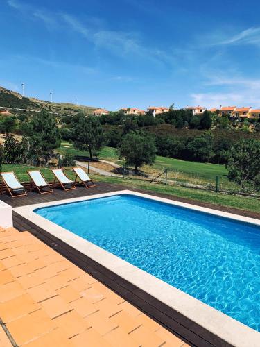 Villa with swimming pool in Golf Resort