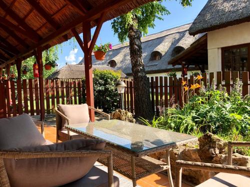 The Houses of History - anno 1830 in ทิฮานี่