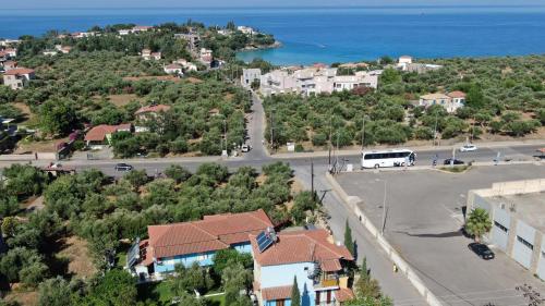  Elena Apartments stoypa, Pension in Stoupa