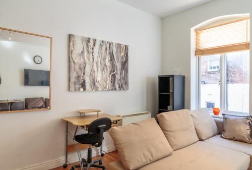 Luxury Central Newcastle Apartment 20 - image 6