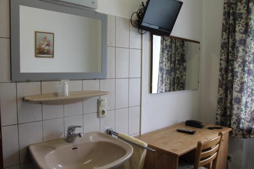 Pension Locarno - image 4