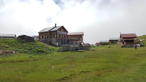  Adalı Göl Pansiyon in Çamlıhemşin