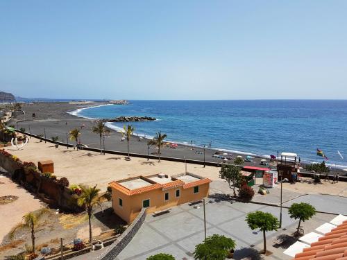  PLAYA PUERTO TAZACORTE Modern Beach Apartment in Tazacorte