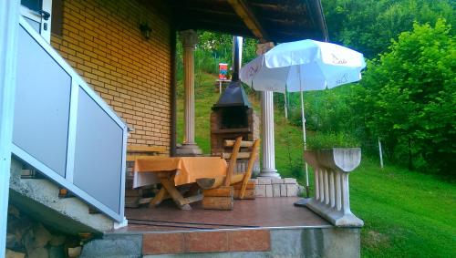Holiday House Afan - main image