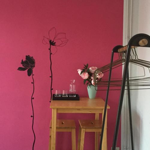  The New Nun, Unterkunft in Brügge