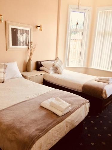 Trevelyan Hotel Hotel de charme Woodgrange Park Railway Station