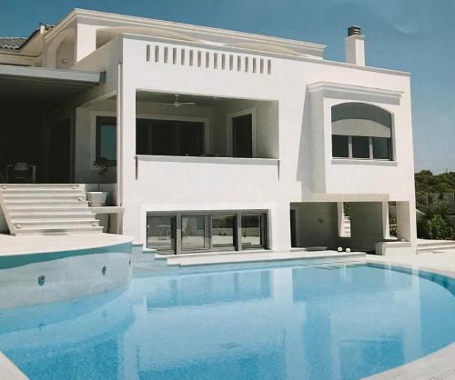  Villa in Kostoula, Ferienwohnung in Porto Heli