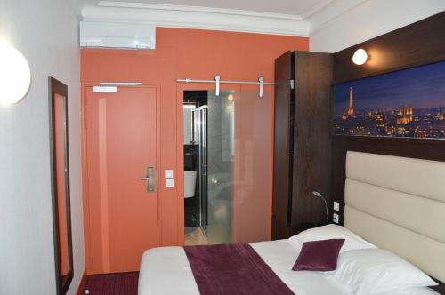 Parc Hotel Paris Room Type - Triple Room with Shower