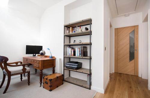 Trinity Lodge - Home with Private Garden and Parking, Edinburgh (fotografie 9)