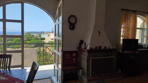  Αττική.Άνετο σπίτι με υπέροχη θέα στην Ανάβυσσο. in Anavyssos