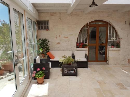 Trulli Della Masseria Staffone – Alberobello, OK