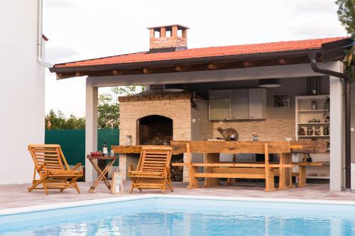 Villa Nava - Accommodation - Benkovac