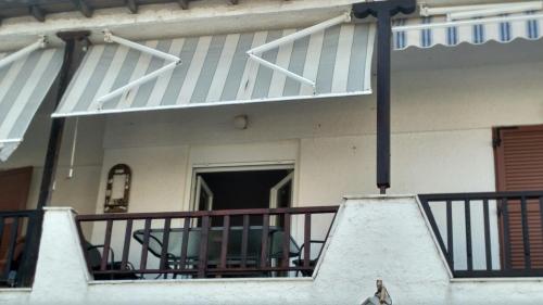  Cosy family apartment near the Sea in Polychrono